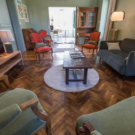 Jouandeou בית נופש *