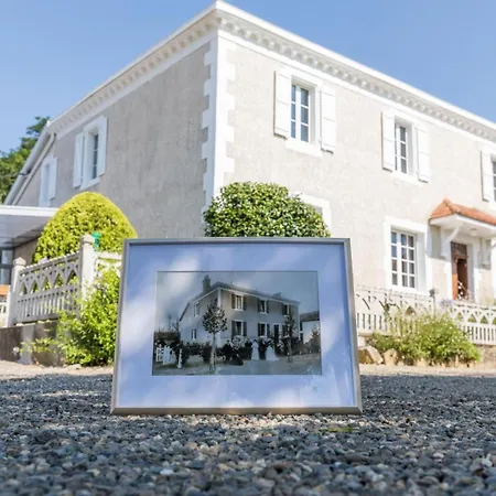 Jouandeou בית נופש