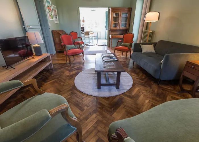 Jouandeou بيت للعطل *